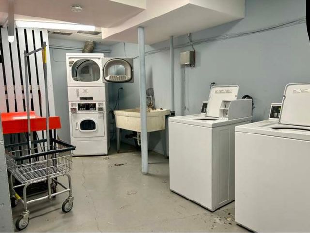 11116 S 84 Avenue 2B, Palos Hills, IL 60465