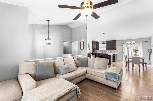 118 Wilson Creek Drive, Belleville, IL 62221
