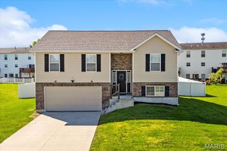 118 Wilson Creek Drive, Belleville, IL 62221