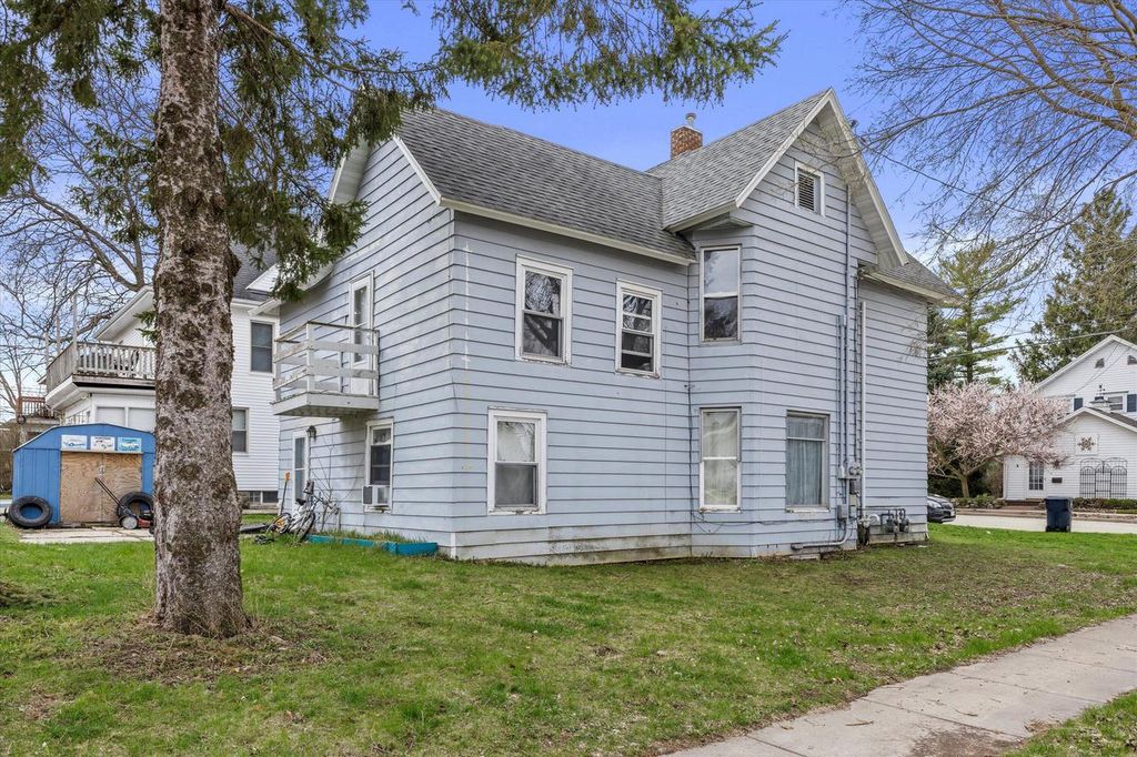 213 N Finch STREET, Horicon, WI 53032