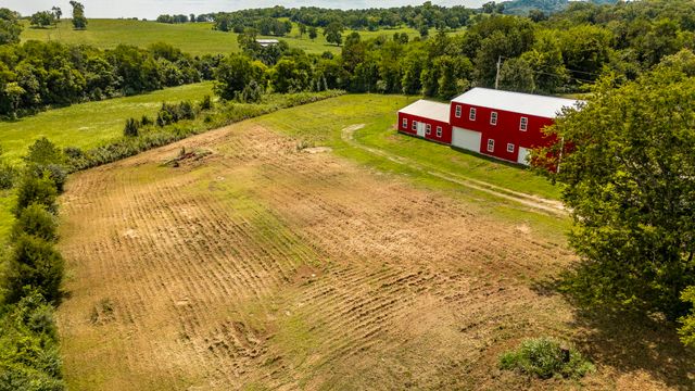 315 Duncan Rd, Hartsville, TN 37074