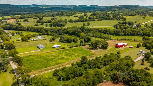 315 Duncan Rd, Hartsville, TN 37074