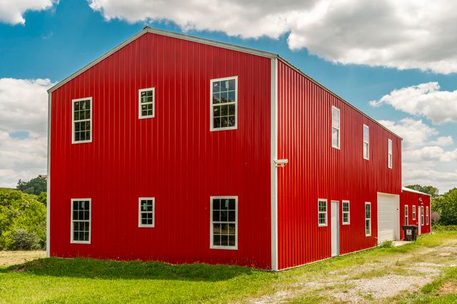 315 Duncan Rd, Hartsville, TN 37074
