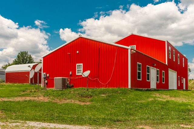 315 Duncan Rd, Hartsville, TN 37074
