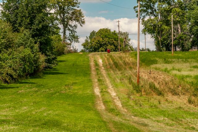315 Duncan Rd, Hartsville, TN 37074