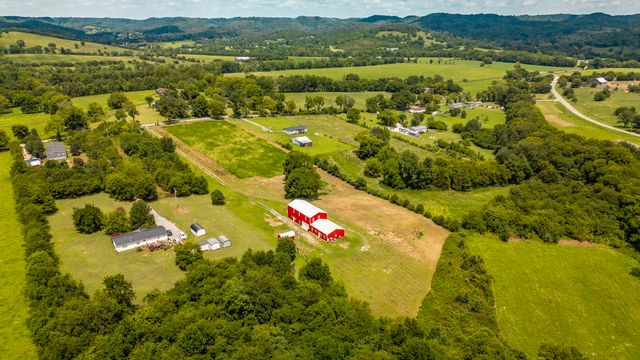 315 Duncan Rd, Hartsville, TN 37074