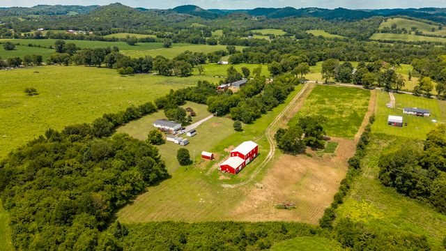 315 Duncan Rd, Hartsville, TN 37074