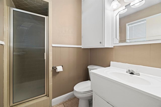 209 Sherwood Dr, Longview, TX 75605