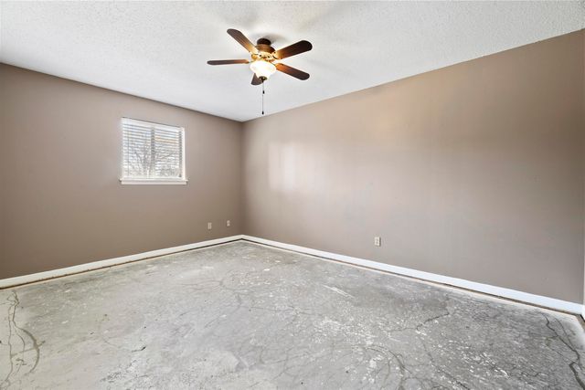 209 Sherwood Dr, Longview, TX 75605