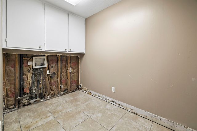 209 Sherwood Dr, Longview, TX 75605