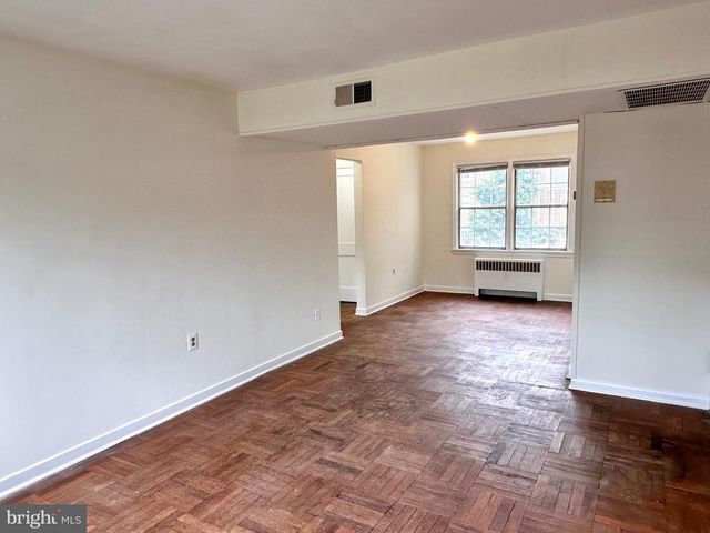 6620 E WAKEFIELD DR #B1, Alexandria, VA 22307