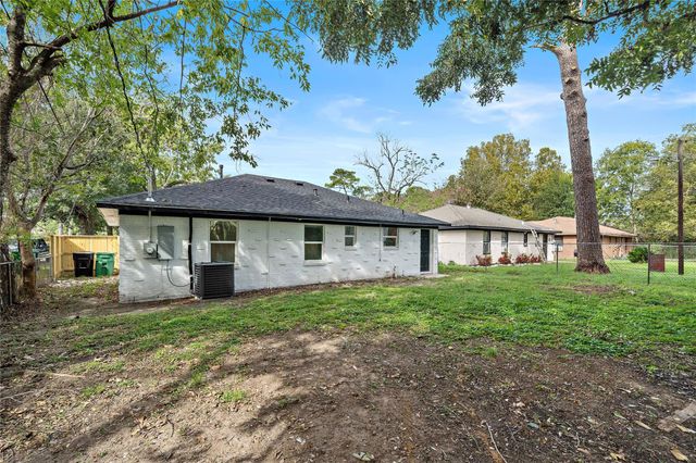 6210 Rolland Street, Houston, TX 77091