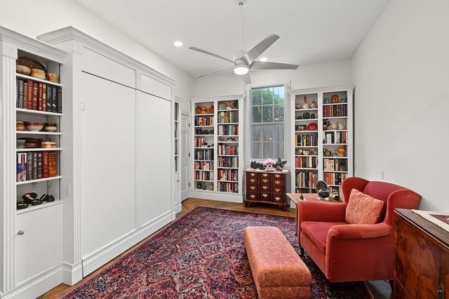 1990 W Clay Street, Houston, TX 77019