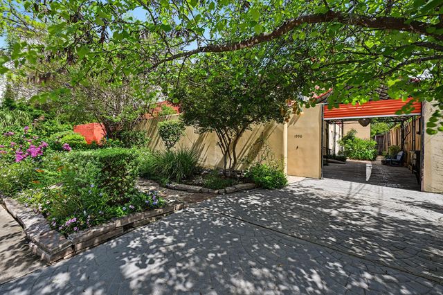 1990 W Clay Street, Houston, TX 77019