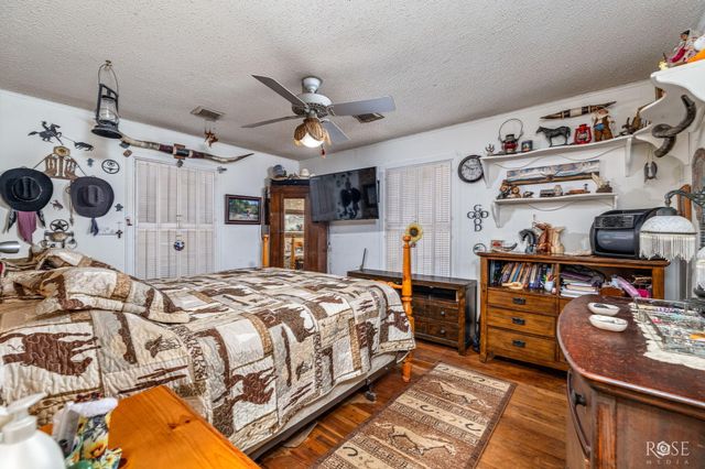 307 W 8th Street, Sonora, TX 76950