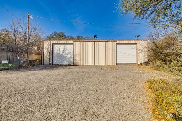 307 W 8th Street, Sonora, TX 76950