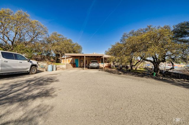 307 W 8th Street, Sonora, TX 76950