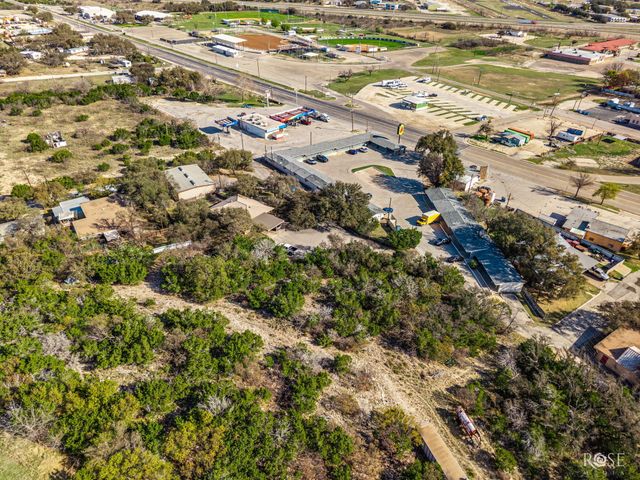 307 W 8th Street, Sonora, TX 76950