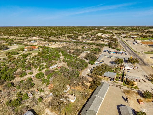 307 W 8th Street, Sonora, TX 76950