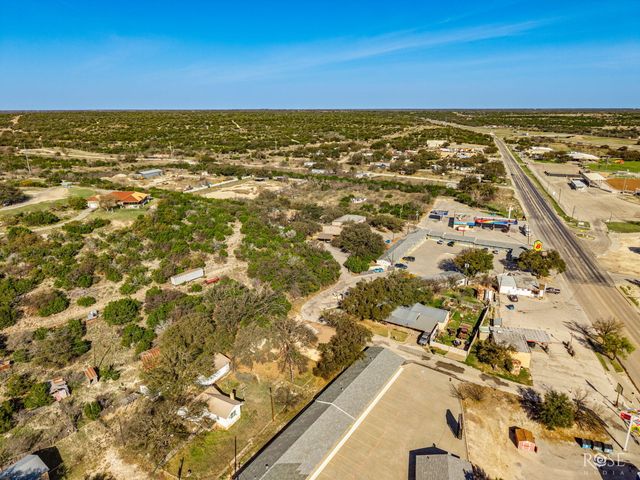 307 W 8th Street, Sonora, TX 76950