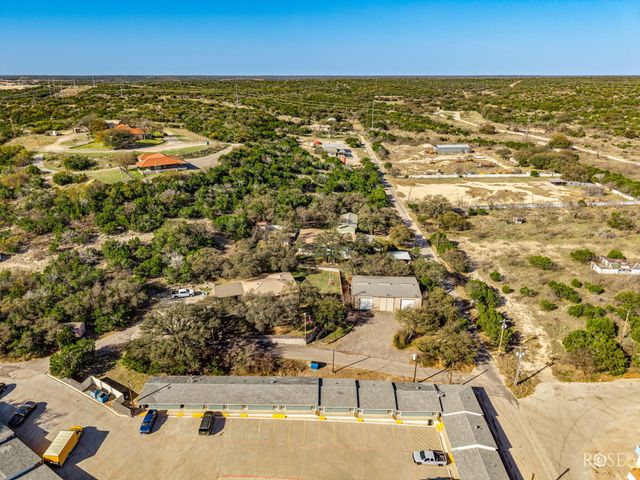 307 W 8th Street, Sonora, TX 76950