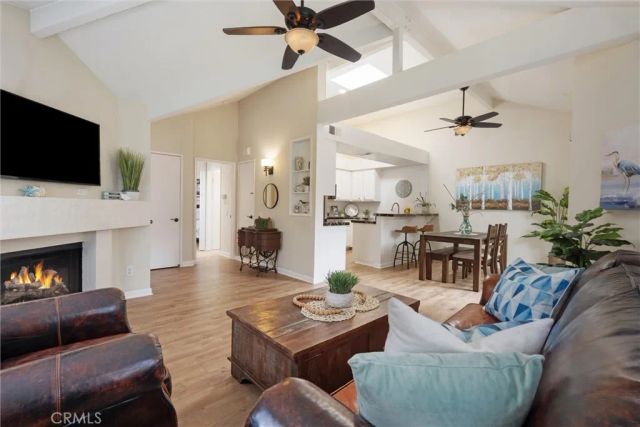 4802 Tiara 204, Huntington Beach, CA 92649