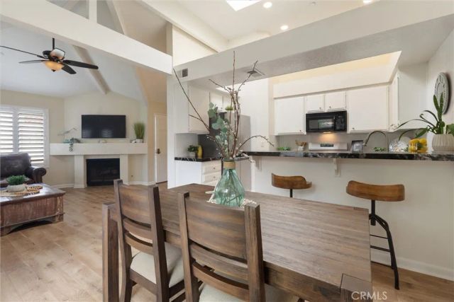 4802 Tiara 204, Huntington Beach, CA 92649