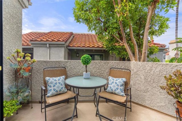 4802 Tiara 204, Huntington Beach, CA 92649