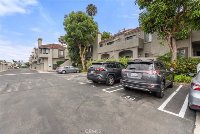 4802 Tiara 204, Huntington Beach, CA 92649
