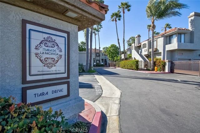 4802 Tiara 204, Huntington Beach, CA 92649