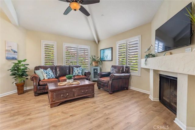 4802 Tiara 204, Huntington Beach, CA 92649