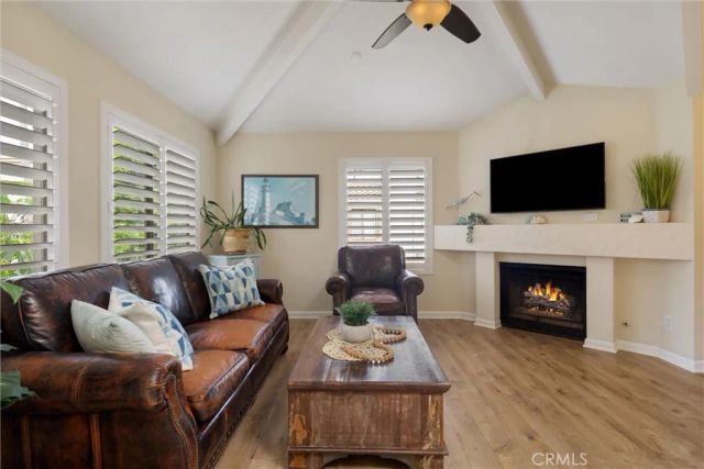 4802 Tiara 204, Huntington Beach, CA 92649