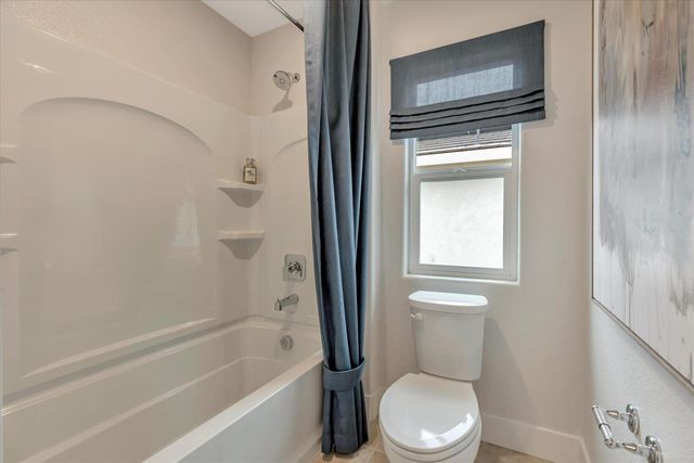 616 Whitewater Way, West Sacramento, CA 95605