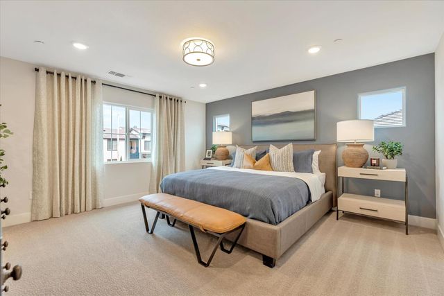 616 Whitewater Way, West Sacramento, CA 95605