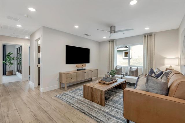 616 Whitewater Way, West Sacramento, CA 95605