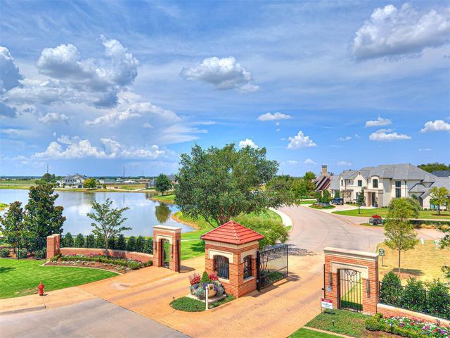 2520 Highbury Drive, Norman, OK 73072