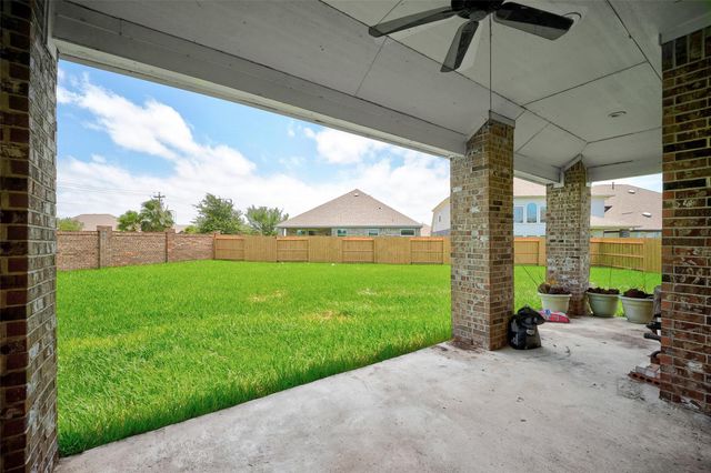 2600 Golden Palms Lane, Texas City, TX 77568