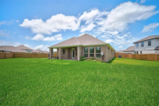 2600 Golden Palms Lane, Texas City, TX 77568