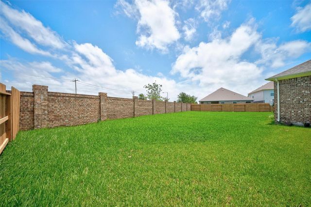 2600 Golden Palms Lane, Texas City, TX 77568