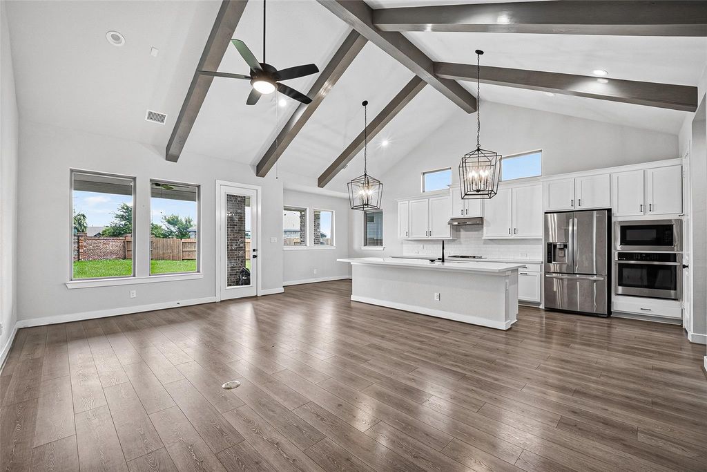 2600 Golden Palms Lane, Texas City, TX 77568