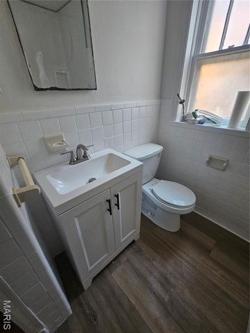 7041 Dartmouth Avenue, St Louis, MO 63130