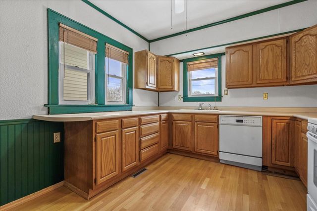 6611 W Moltke AVENUE, Milwaukee, WI 53210