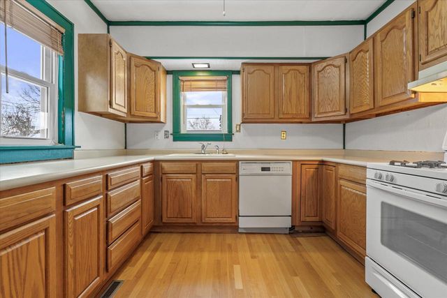 6611 W Moltke AVENUE, Milwaukee, WI 53210