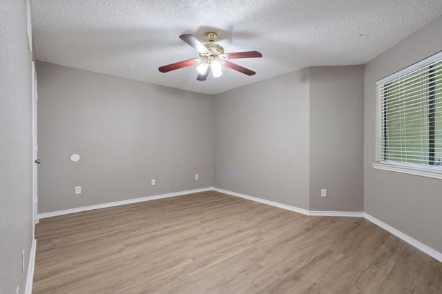 9831 Walnut Street 205, Dallas, TX 75243