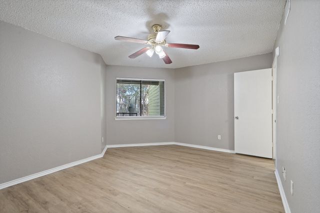 9831 Walnut Street 205, Dallas, TX 75243