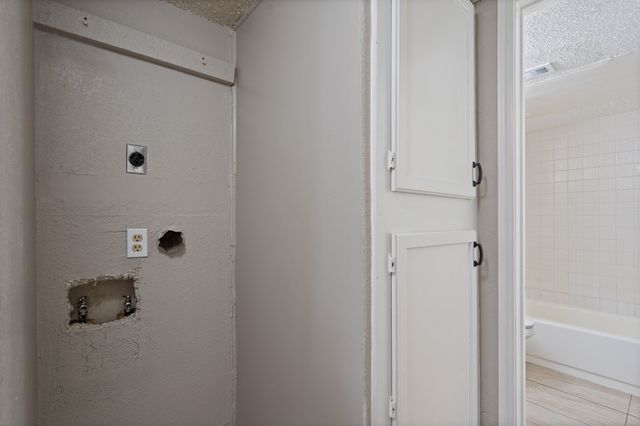 9831 Walnut Street 205, Dallas, TX 75243