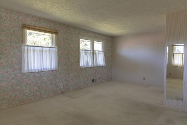 290 Sandalwood Drive, Greece, NY 14616
