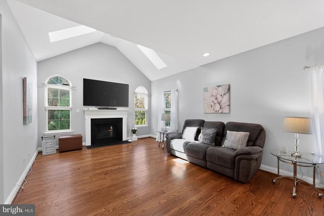 11 BRADLEY DR, Wilmington, DE 19803