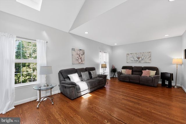 11 BRADLEY DR, Wilmington, DE 19803