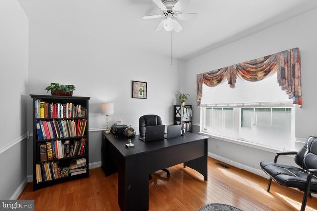 11 BRADLEY DR, Wilmington, DE 19803